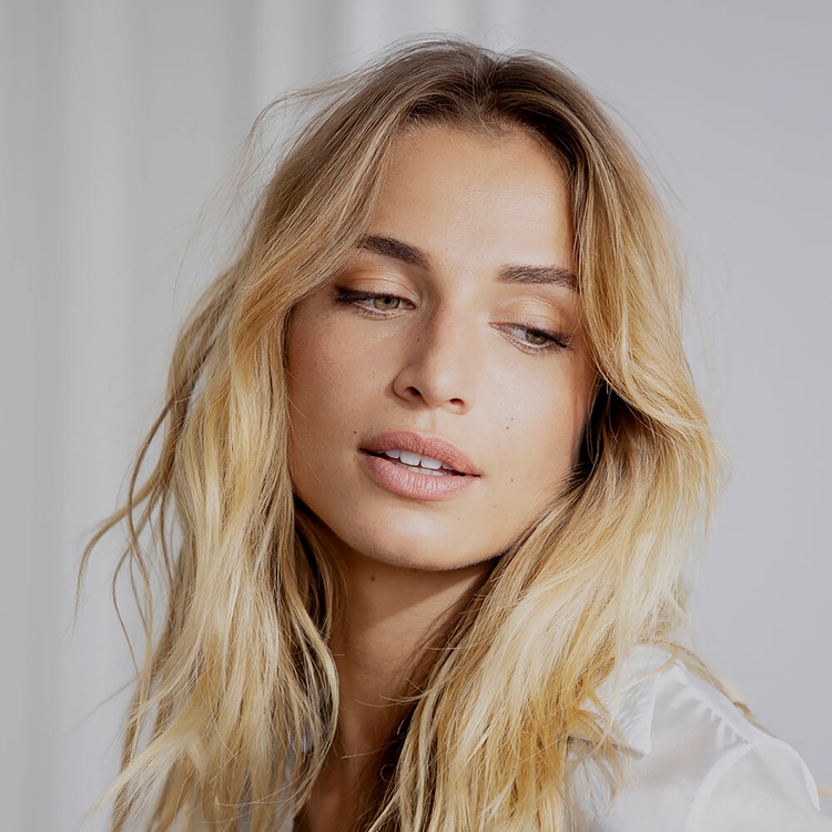 Color Beautifying Hair Care - Mascarilla capilar, protege el cabello teñido