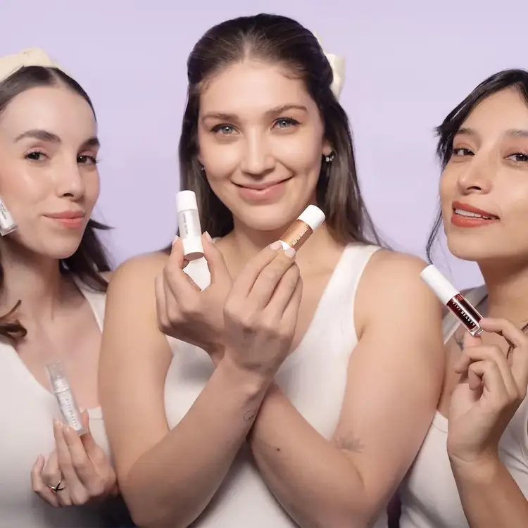 Divine Glow - Iluminador liquido, multifuncional 9.5ml YIYI BEAUTY