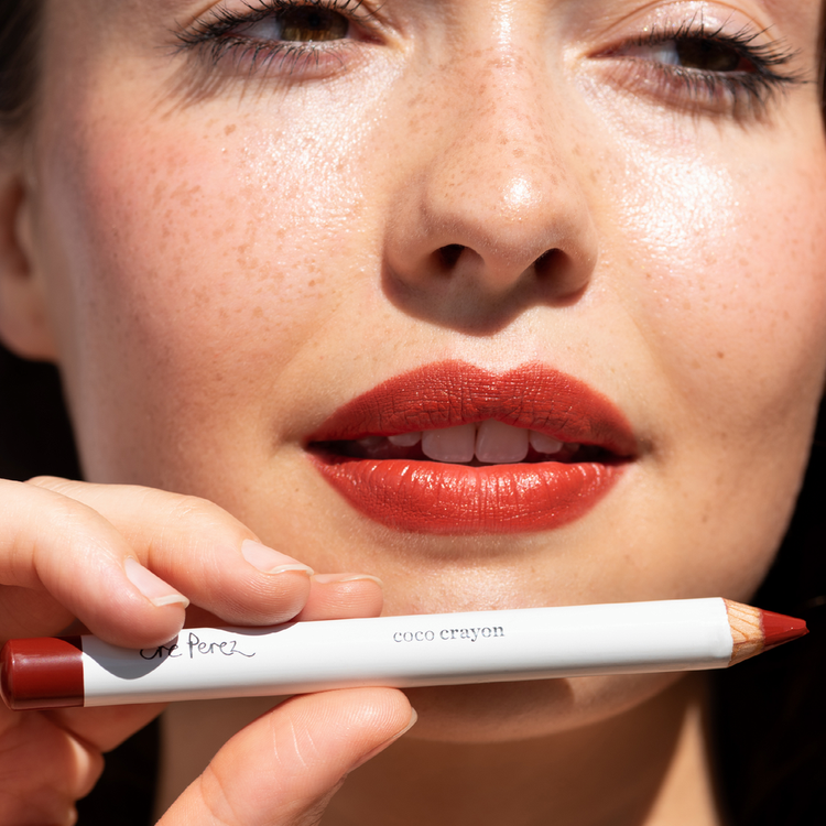 Coco Crayon Crayón color mate para mejillas y labios