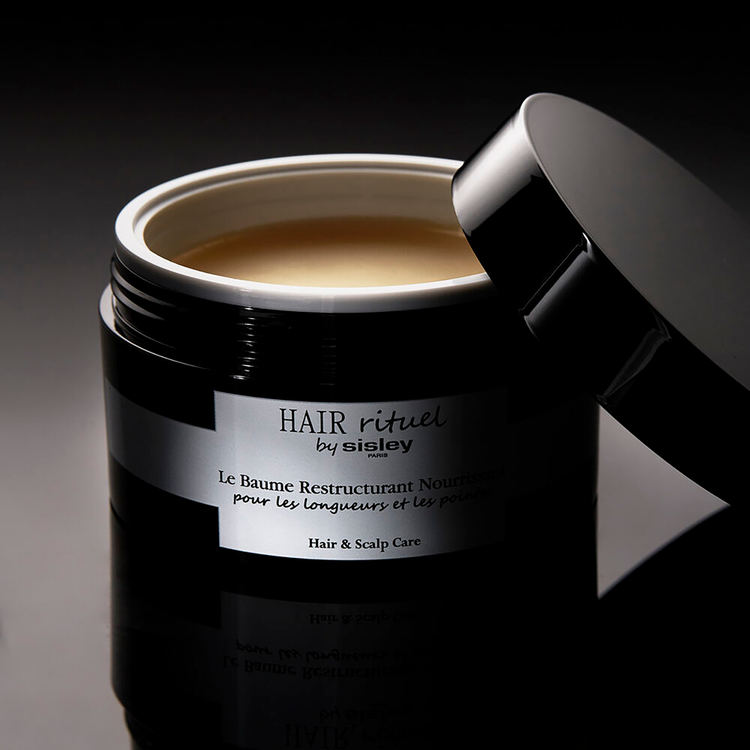 Restructuring - Acondicionador, suaviza las cutículas, aumenta el brillo y mejora la resistencia