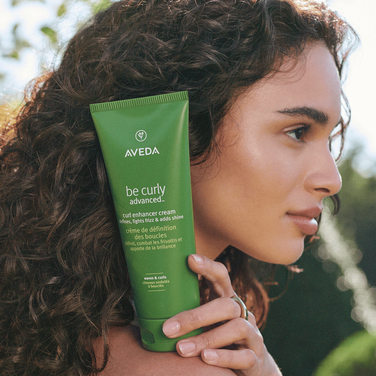 Be Curly Advanced™ Crema potenciadora de rizos hidratación de rizos en todas sus formas