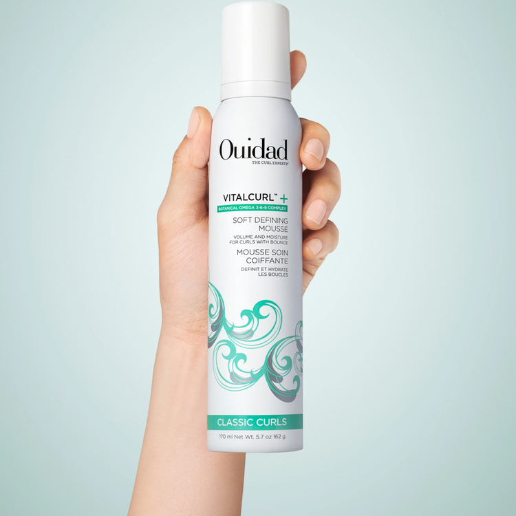VitalCurl + Weightless Curl Defining Mousse definidor fijación ligera y estimulante