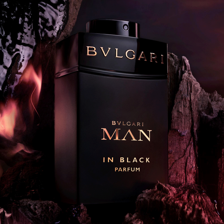 Man In Black - Parfum, sello amaderado y ambarino