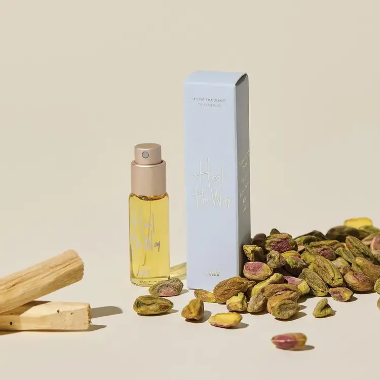 Heal the Way Eau de Toilette tamaño viaje fragancia cálida y reconfirtante