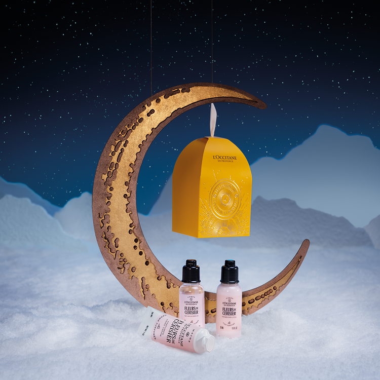 Esfera Navideña Flor de Cerezo Coleccionable