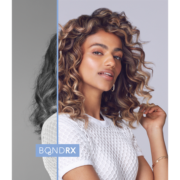 Bond Rx Shampoo limpia suavemente