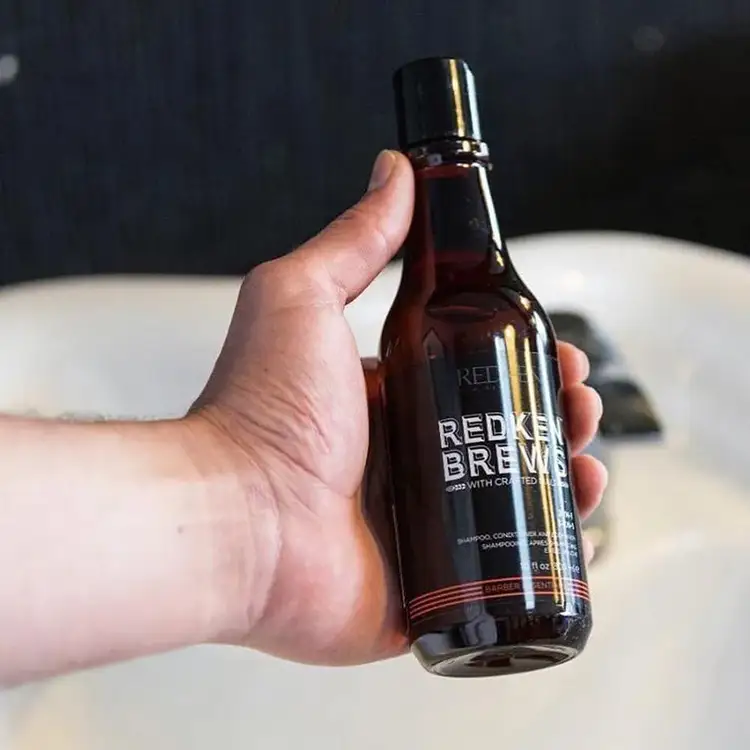 Redken Brews - Shampoo, para todo tipo de cabello