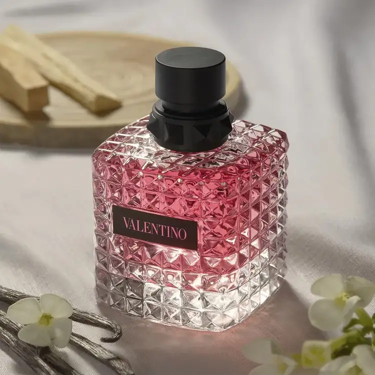 Donna Born in Roma - Eau de Parfum, aroma cítrico y floral