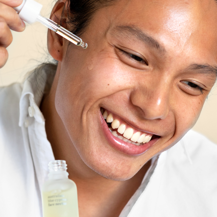 Néctar facial de ciprés azul australiano - Reduce signos de piel deshidratada