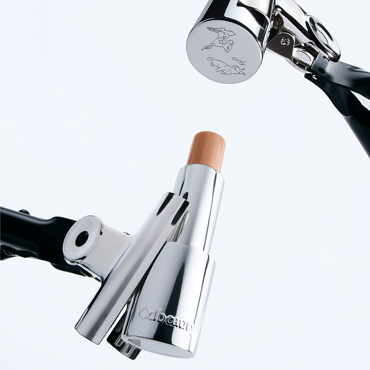 Glow Stick - Barra Iluminadora Brillante Multiusos, hidratante, glow intenso