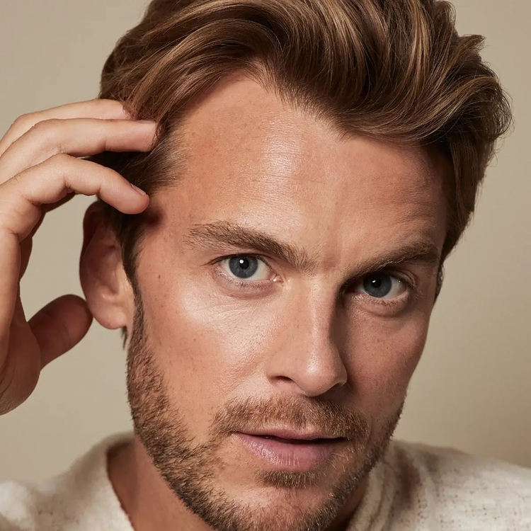 Tea Tree Scalp Care Regeniplex Tónico capilar revitaliza el cuero cabelludo