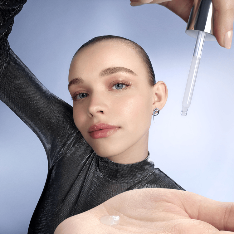 Advanced Génifique Ultimate - Serum facial, piel visiblemente reparada