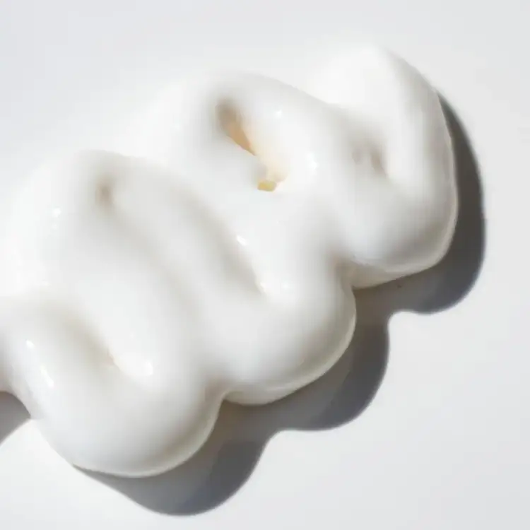 Skincare Protector solar protege, hidrata y combate los signos del envejecimiento