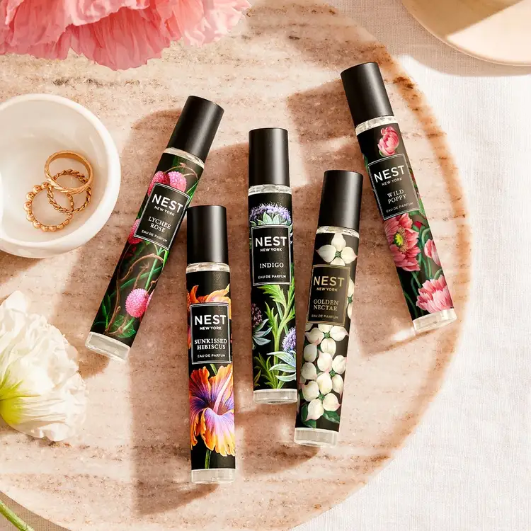 Lychee Rose - Eau de parfum, vibrante combinación de rosa absoluta y lichi fresco