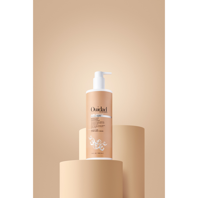 Curl Shaper Double Duty Weightless Acondicionador limpia y acondiciona los rizos