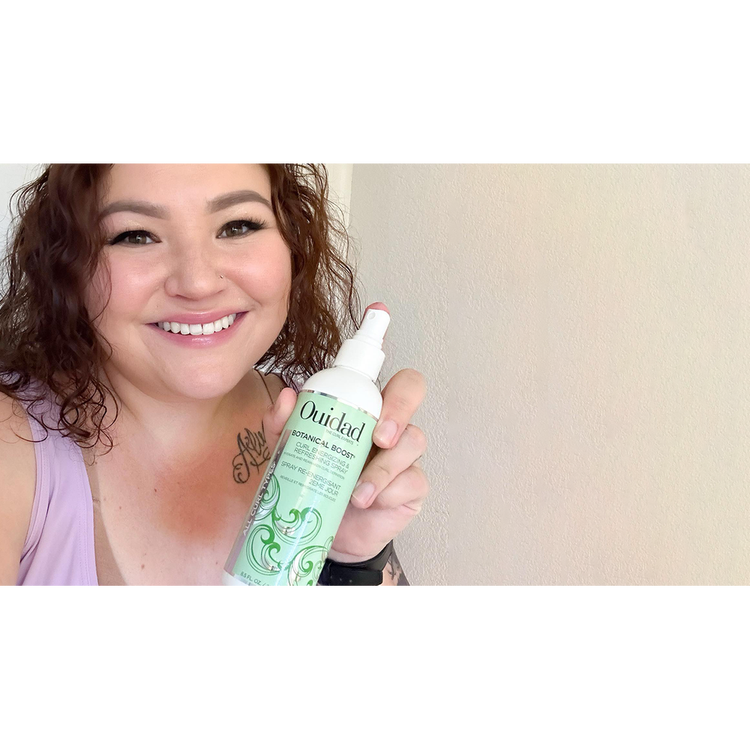 Botanical Boost Curl Energizing & Refreshing Spray ideal para rizos