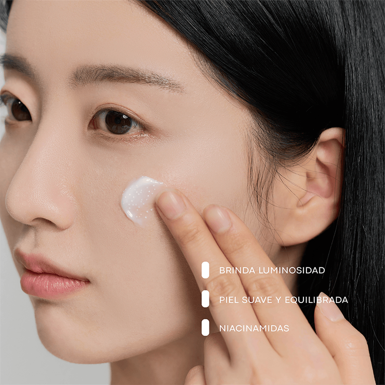 Madagascar Centella - Crema facial hidratante, acabado radiante y uniforme