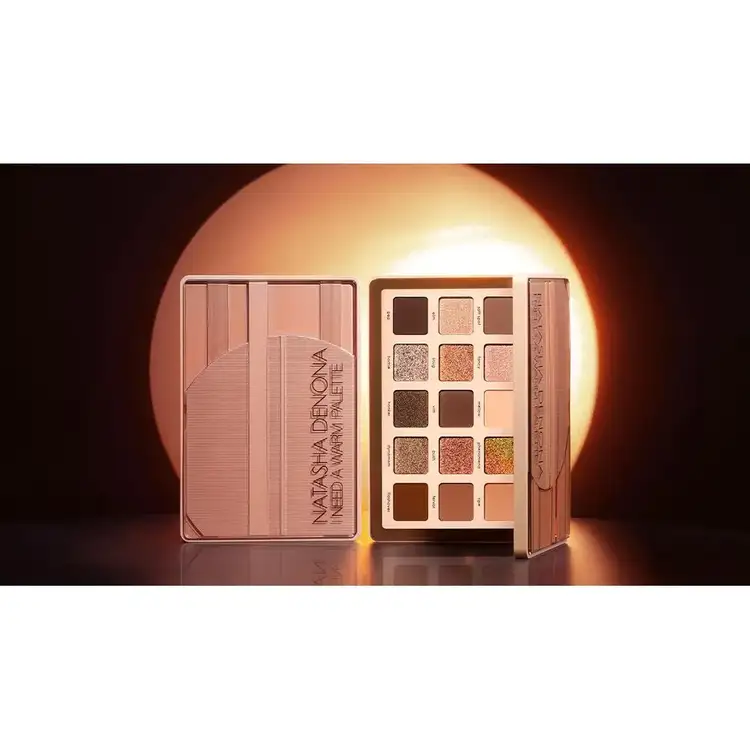 I Need a Warm Eyeshadow Palette Paleta de sombras 15 sombras nude cálidas.
