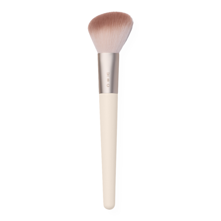 Angled Blush Brush 148 Brocha para rubor precisión al maquillar