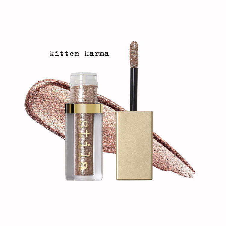 Glitter & Glow Liquid Eye Shadow Sombra de ojos líquida brillo intenso y deslumbrante.