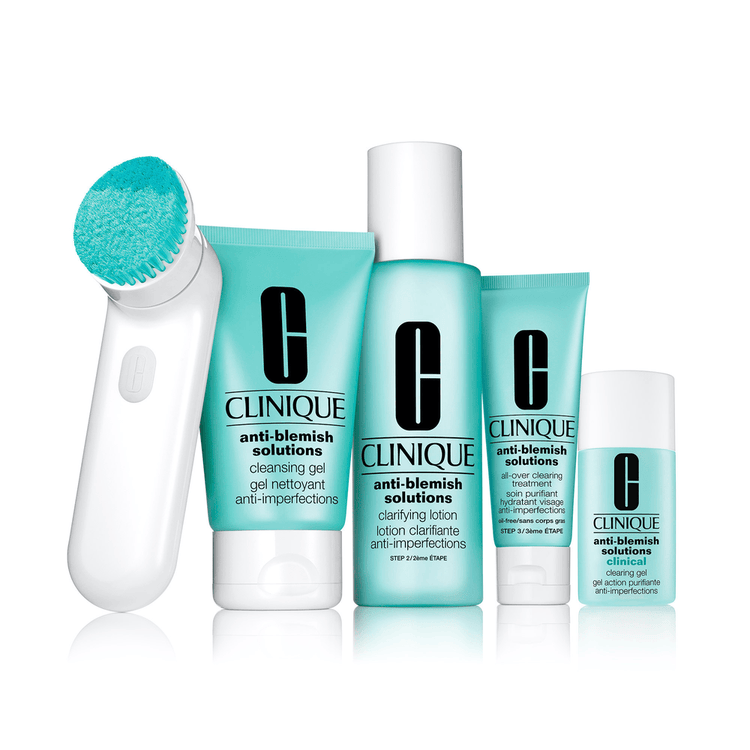 Anti-Blemish Solutions Clarifying Lotion Exfoliante antiacné formulada para pieles propensas al ancé