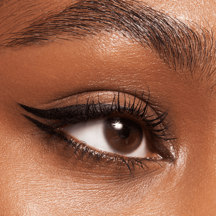 24Ever Ink Liner Delineador negro intenso durable waterproof