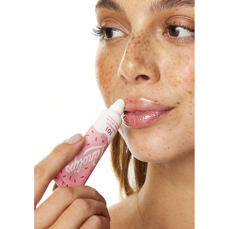 Raspberry Shortcake 101 Ointment Multi-Balm Bálsamo multipropósito hidrata los labios