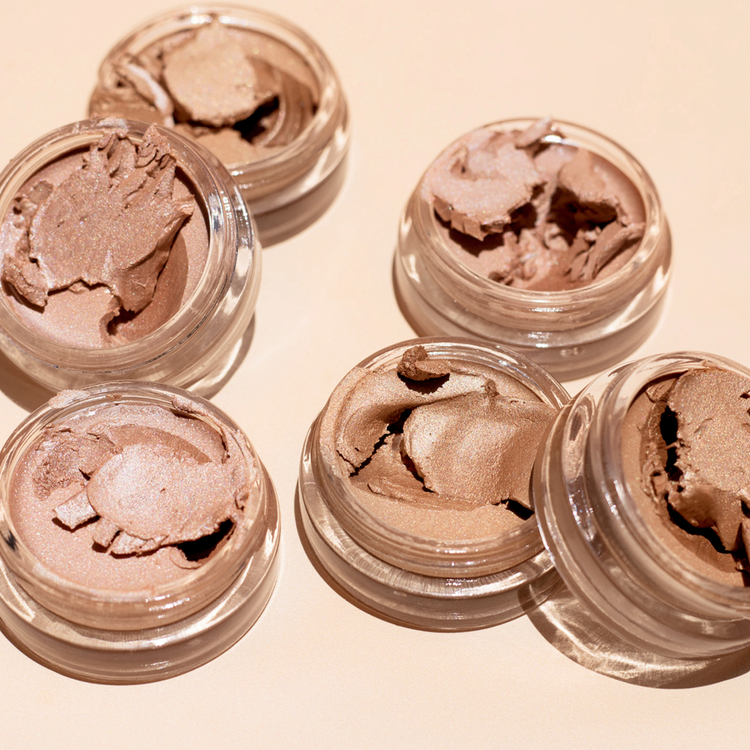 Iluminador de vainilla - Maximiza las facciones del rostro