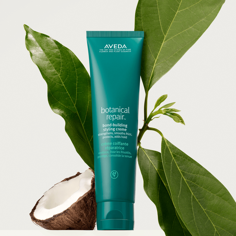 Botanical Repair Crema estilizadora fortalece y repara el cabello dañado