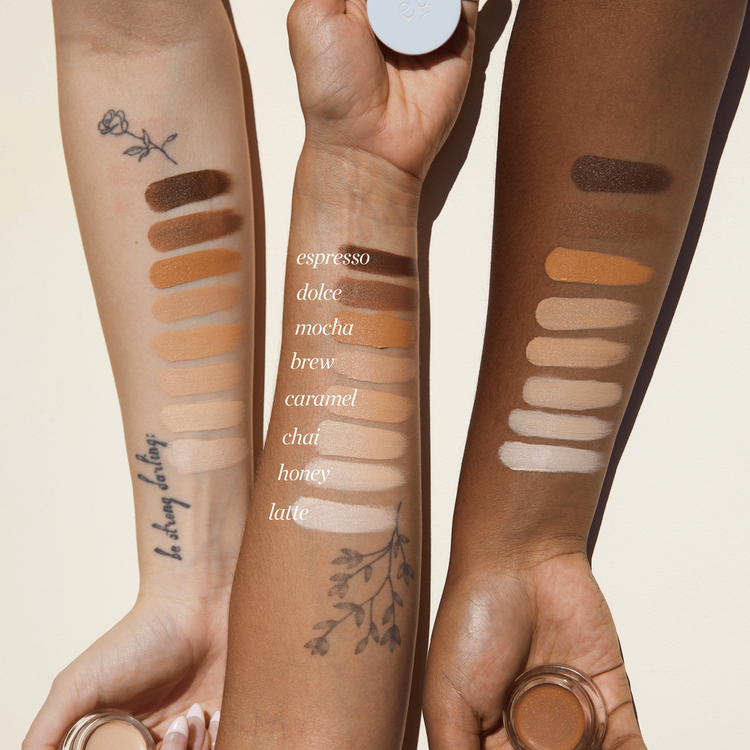 Base - corrector con árnica - Cubre el enrojecimiento, elimina ojeras y unifica la piel