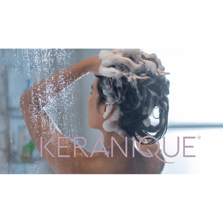 Deep Hydration Follicle Strengthening Shampoo hidrata el cabello