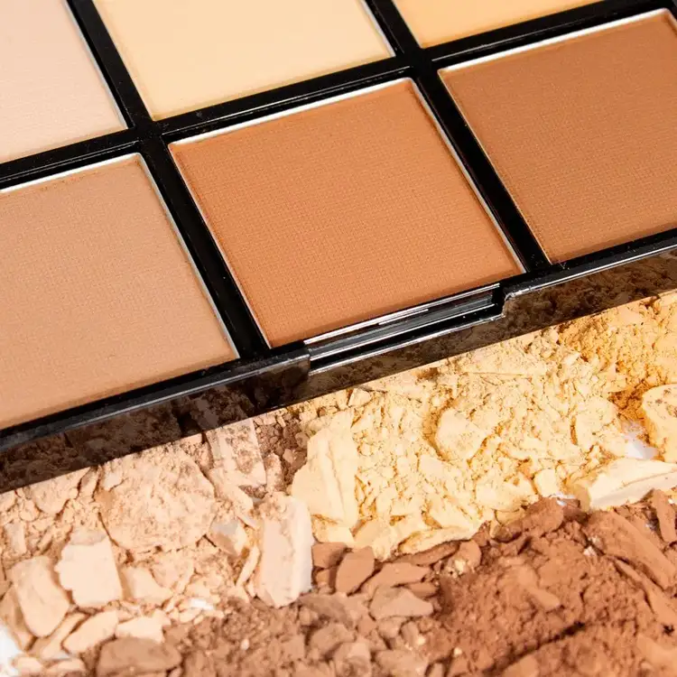 The Definer Contour+Highlight Palette Paleta definidora paleta definidora