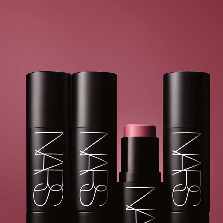 The Multiple - Barra de maquillaje, acabado natural y brillante