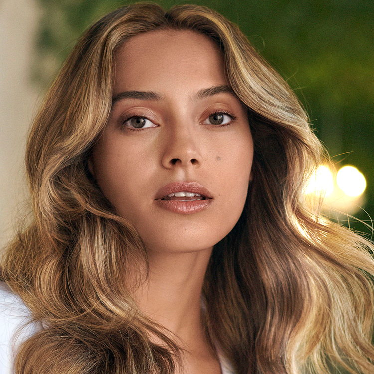 Invati Ultra Acondicionador evita la caída y engrosa el cabello