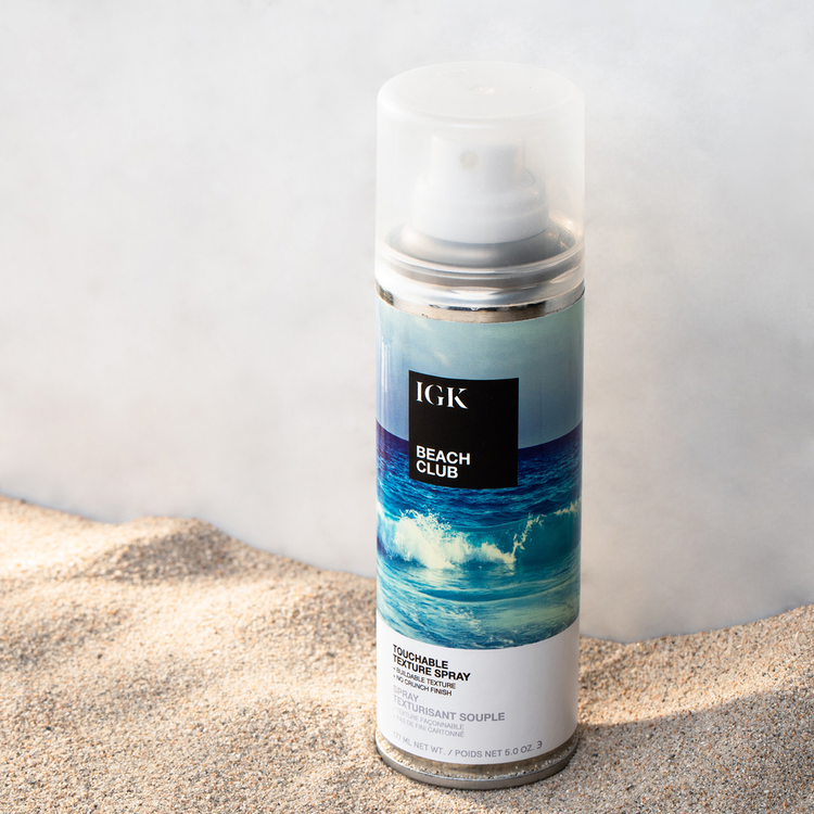 Beach Club Volume Texture Spray define ondas, hidrata y texturiza.