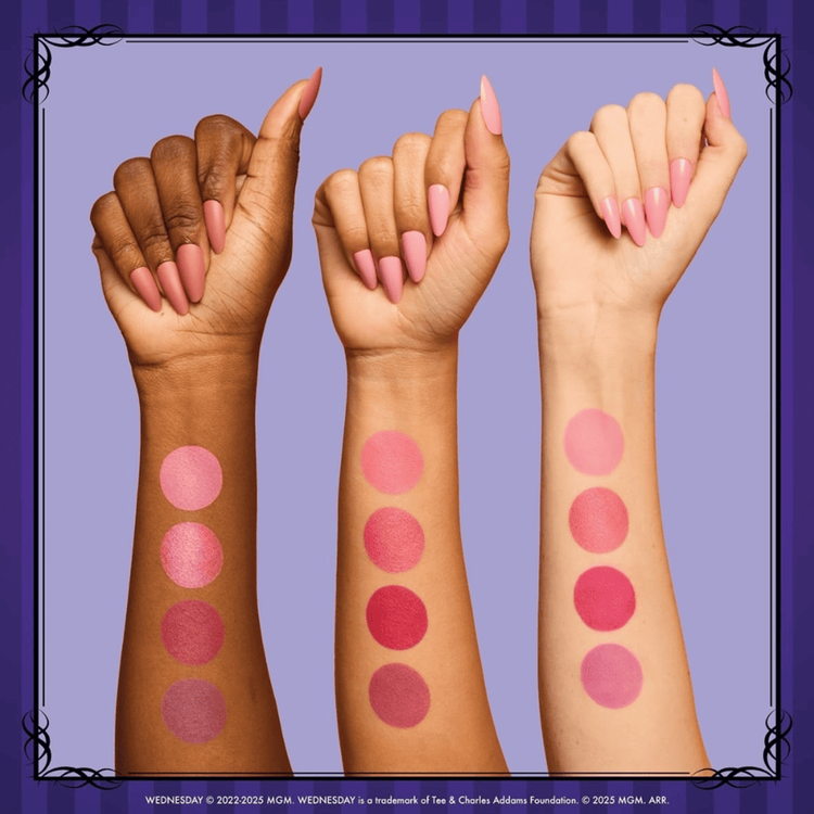 Wednesday Paleta de Rubores- Paleta cuatro tonos de rubor pigmentados, edición limitada