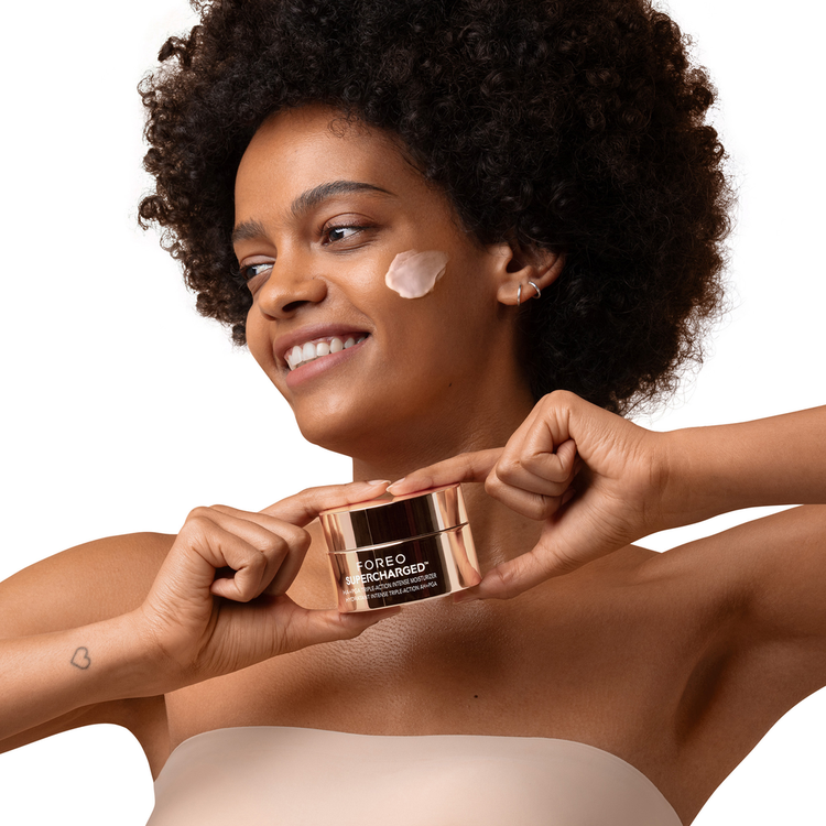 Supercharged Crema hidratante de triple acción recomendada para el día