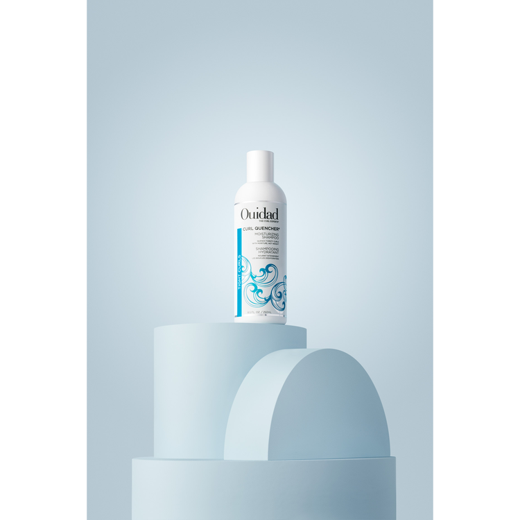 Curl Quencher Moisturizing Shampoo hidrata el cabello