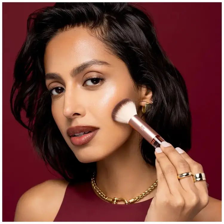 Cherry On Top - Set de brochas, para ocultar, cubrir e iluminar tu base