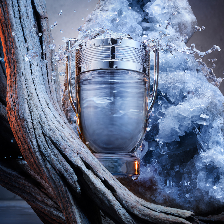 Invictus Eau De Toilette Perfume Alcanza la grandeza y da rienda suelta al héroe épico que llevas dentro