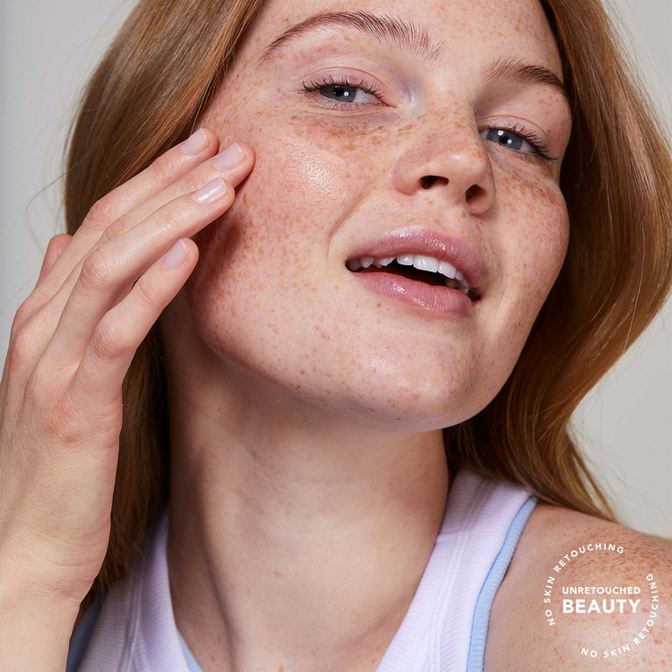 Supersize Blurring & Moisturizing Filter - Prebase, hidrata y potencia el tono de piel