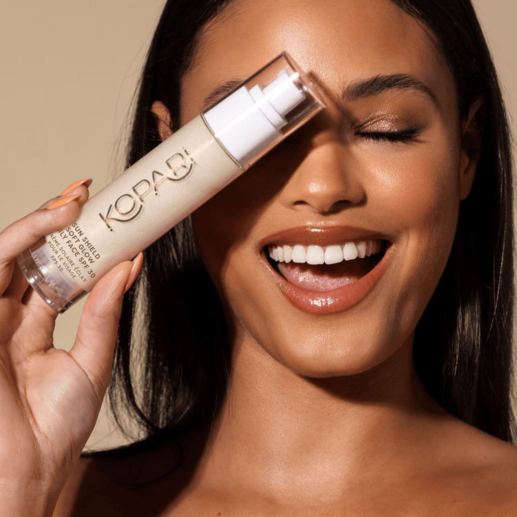 Sun Shield Soft Glow - Protector solar facial, acabado satinado