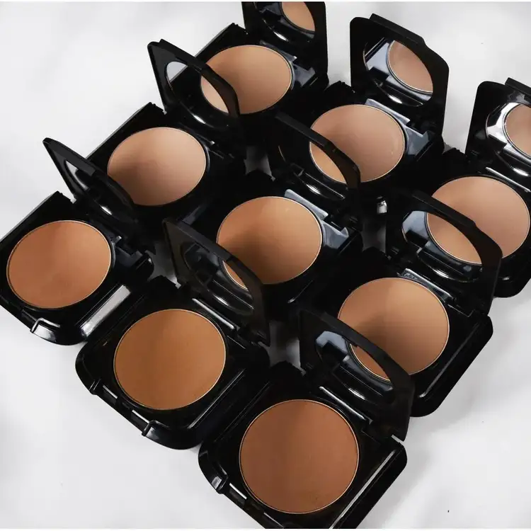 Wet & Dry Foundation - Base, acabado dual húmedo a seco