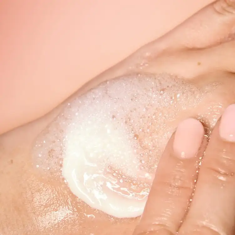 Hydrobubble Deep Foam Limpiador en espuma limpia las impurezas