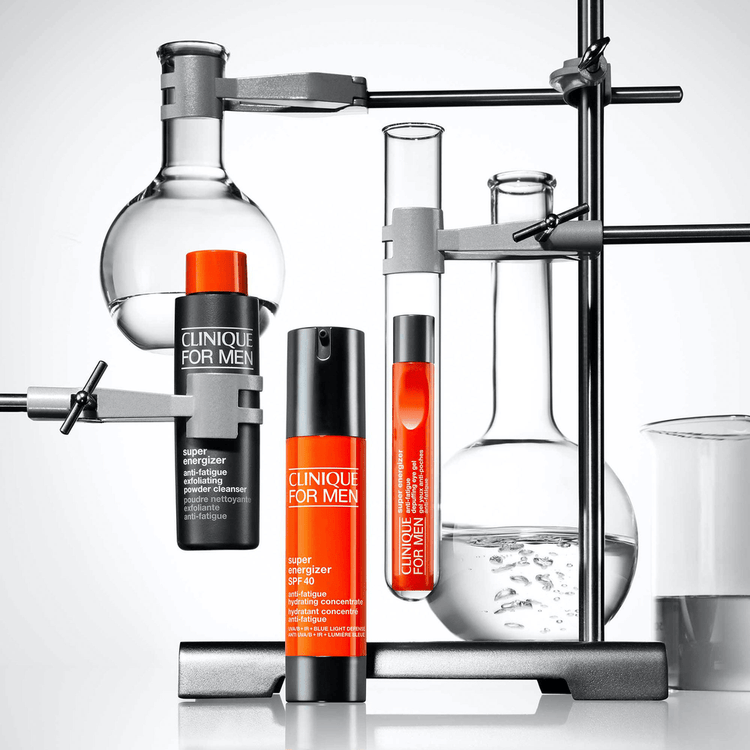 CLINIQUE_FOR_MEN™ Super Energizer™ Spf 40 Anti-Fatigue Hydrating Concentrate Crema hidratante revitaliza la piel