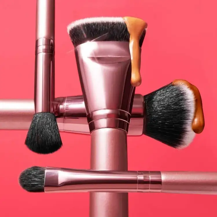 e.l.f. Foundation & Concealer 4 Piece Brush Set Juego de 4 brochas para base y corrector