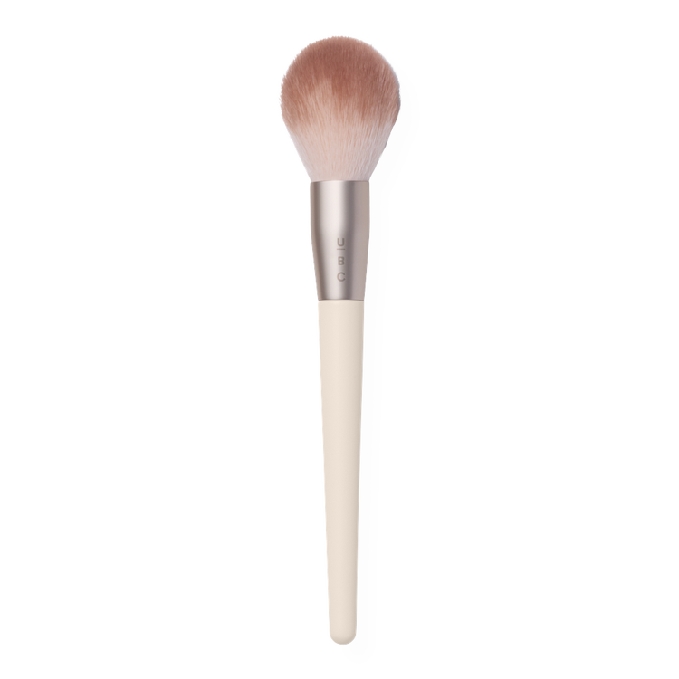 Bronzer Brush 146 Brocha para bronceador acabado bronceado