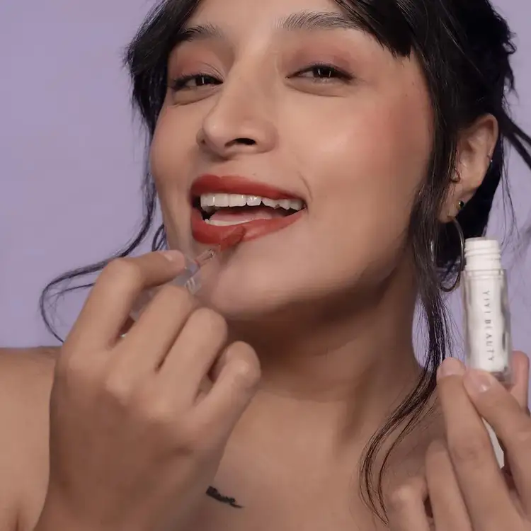 Velvet Liquid Powder - Tinta 3 En 1, fórmula aterciopelada 3ml YIYI BEAUTY