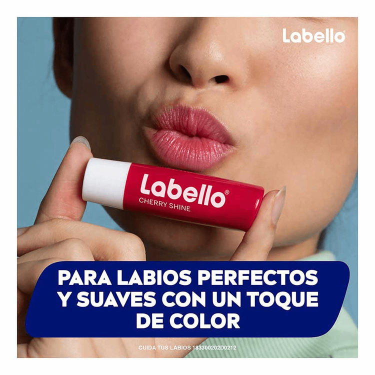 Labello - Bálsamo labial, fórmula de textura suave que protege los labios
