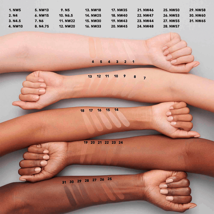 Studio Fix Fluid Spf 15 24Hr Matte Foundation + Oil Control Base de maquillaje mate natural, controla grasa e hidrata